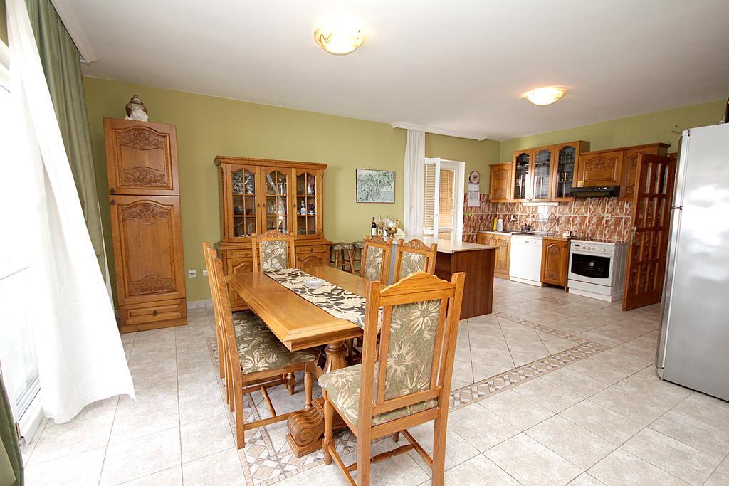 Apartmani Stari Grad Sutomore Zimmer foto